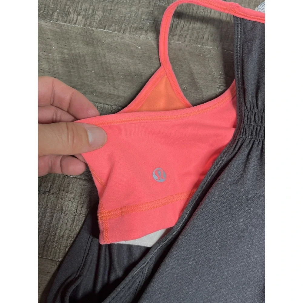 Lululemon Womens‎ Size 4 Soot Very Light Flare Tuck Me In Tank No Pads